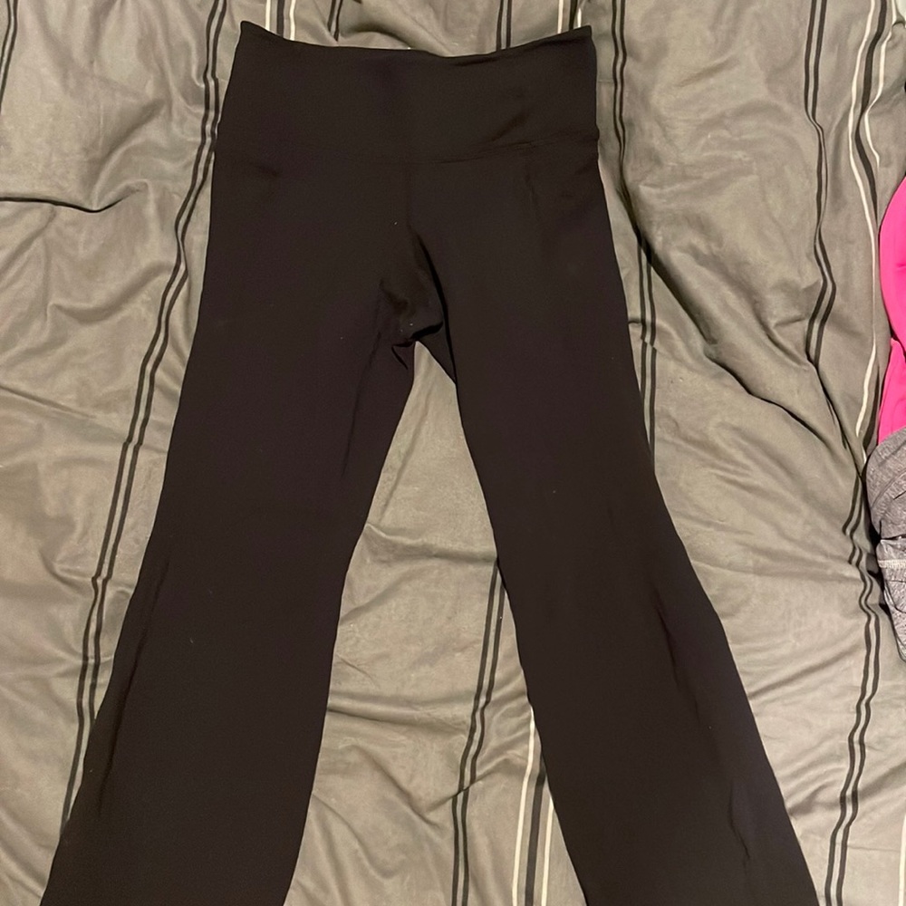yoga pants